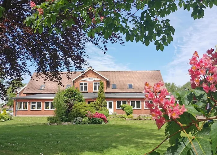 Mikkelborg 3* Rødding